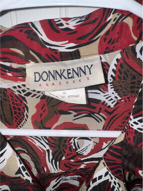 Donkenny Classics XL Floral Print Button-Up Shirt